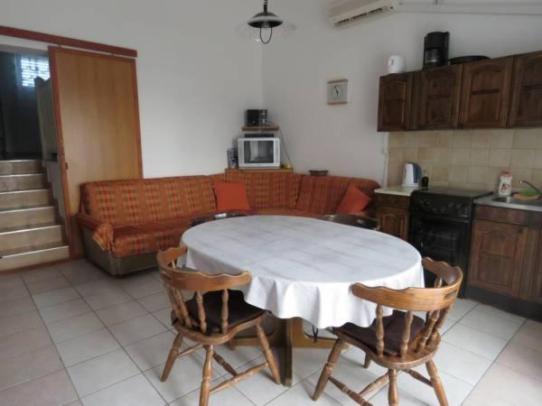 Apartments Rebac Murter Bagian luar foto